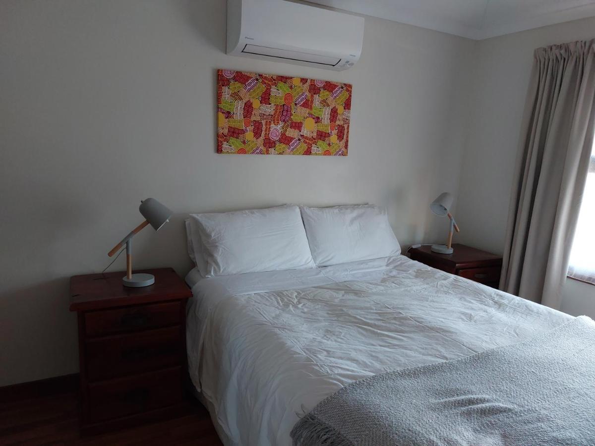 Wilmots On Dixon Bed & Breakfast Alice Springs Exterior photo