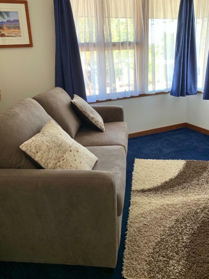 Wilmots On Dixon Bed & Breakfast Alice Springs Exterior photo