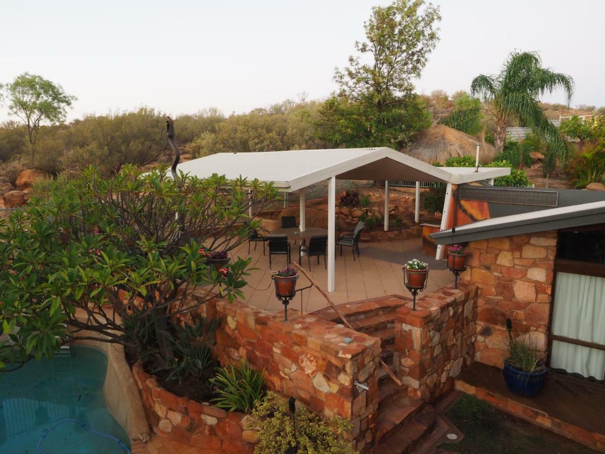 Wilmots On Dixon Bed & Breakfast Alice Springs Exterior photo